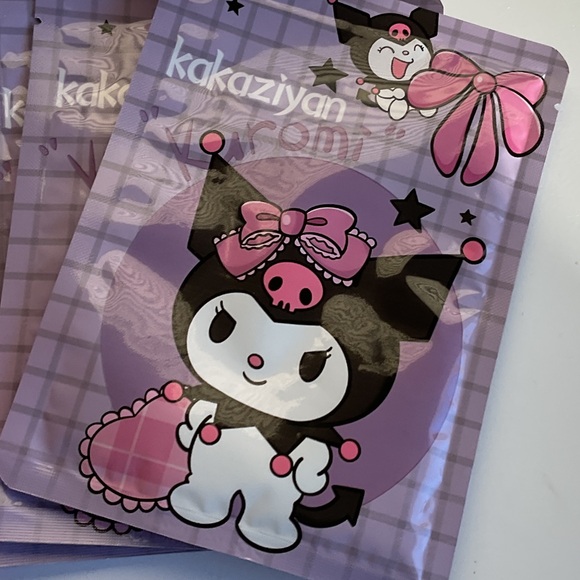 Hello Kitty & Kuromi Bundle - Picture 2 of 6